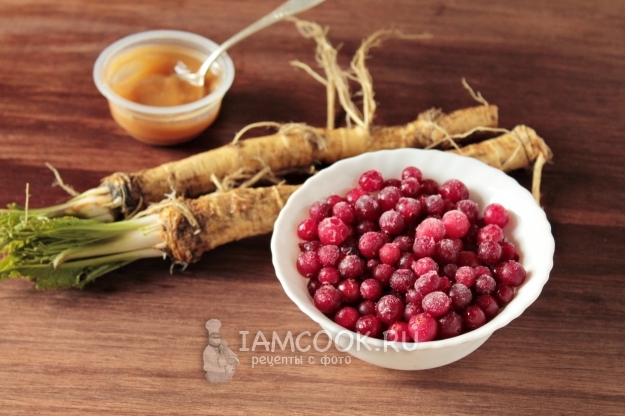 Ингредиенты для хрена с клюквой