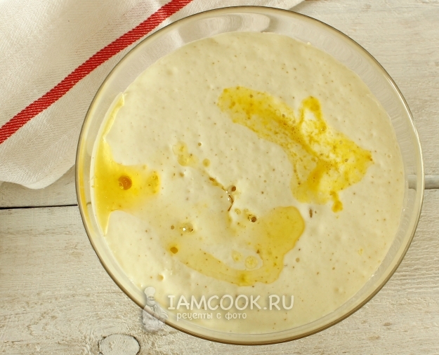 Добавить яйцо и масло