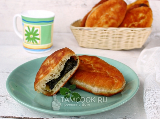 Рецепт сладких жареных пирожков со щавелем