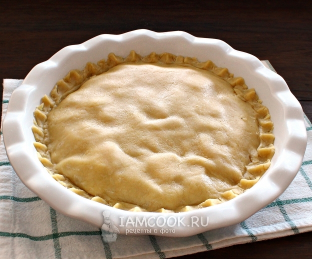 Закрыть начинку тестом