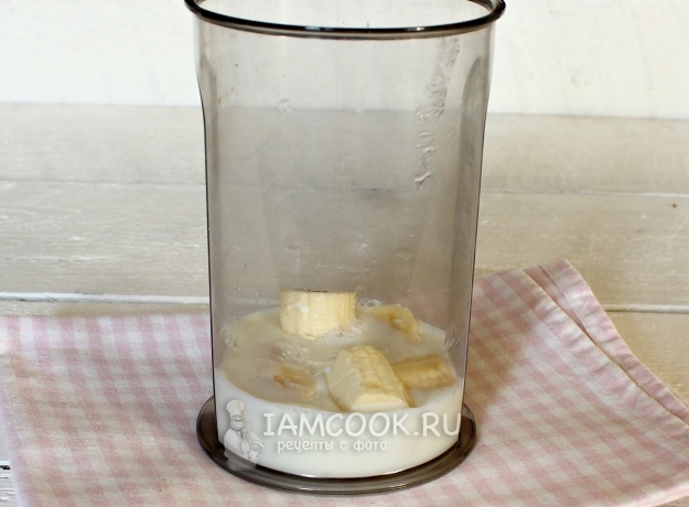 Влить молоко