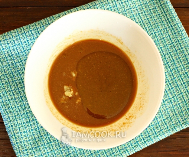 Добавить масло и чеснок