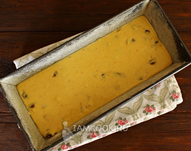 Вылить тесто в форму