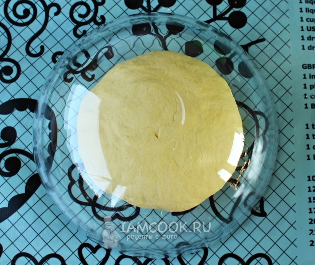 Накрыть тесто миской