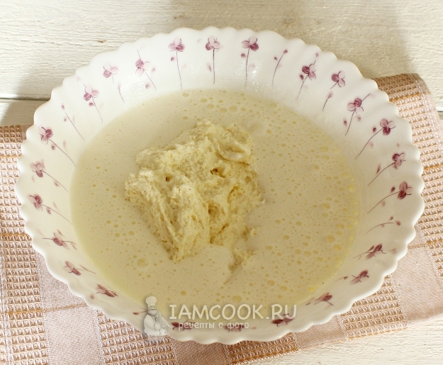 Положить набухшую манку