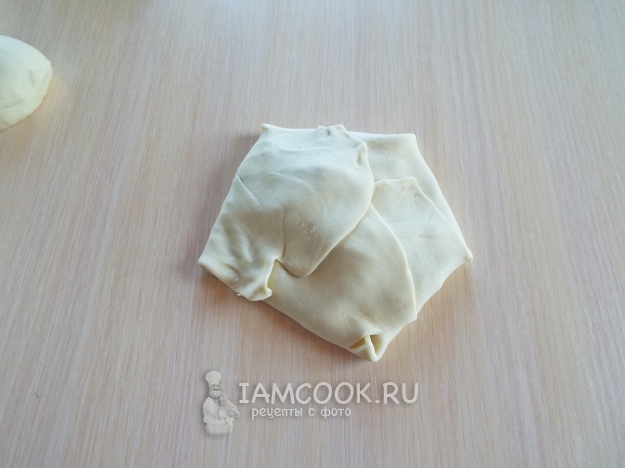 Накрыть начинку тестом