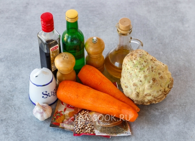 Ингредиенты для моркови по-корейски с сельдереем