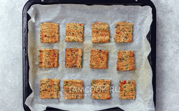 Готовый луковый крекер