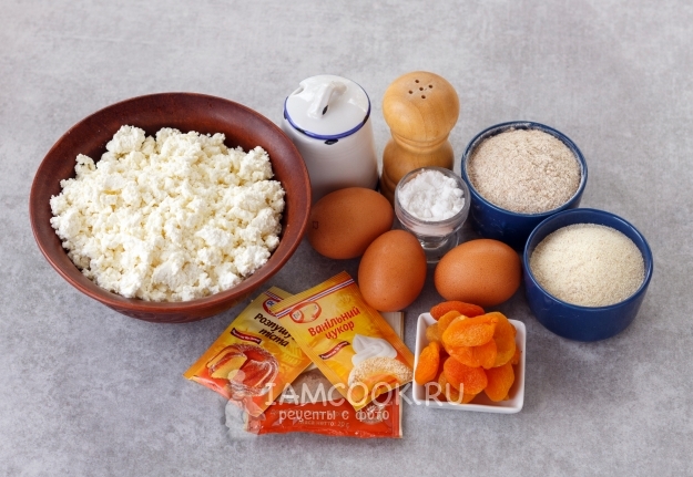 Ингредиенты для творожной запеканки с курагой в духовке