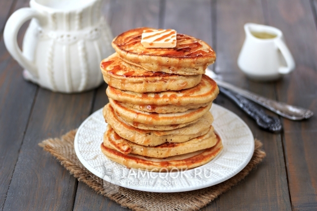 Рецепт пышных оладий на молоке без дрожжей