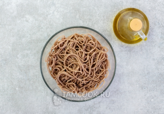 Отварить лапшу
