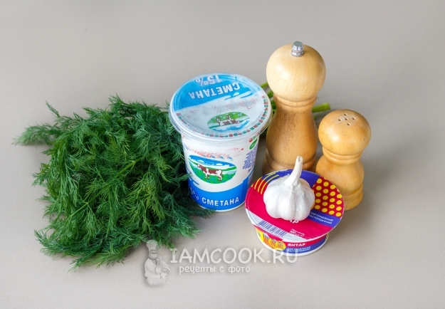 Ингредиенты для сметанно-чесночного соуса