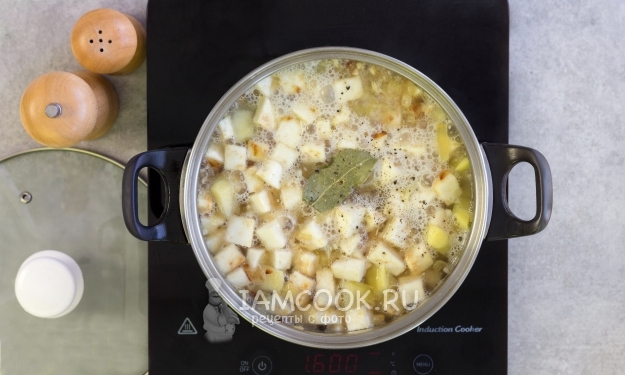 Всыпать соль и перец