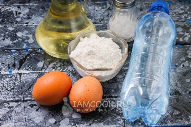 Ингредиенты для тонких блинов на минералке (с дырочками)