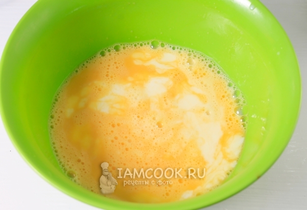 Влить молоко