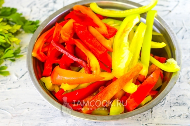 Порезать перцы