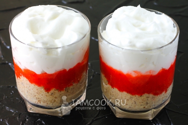 Положить сливки