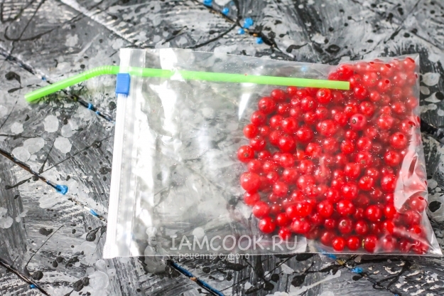 Удалить из пакета воздух