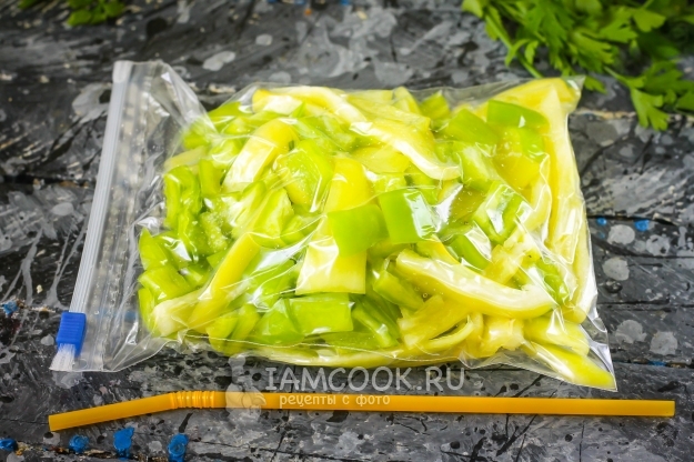 Удалить из пакета воздух