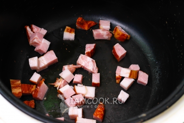 Обжарить бекон