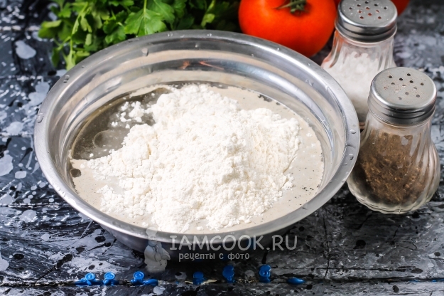 Всыпать муку