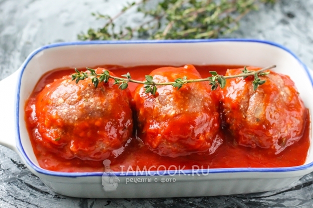 Полить заготовки соусом