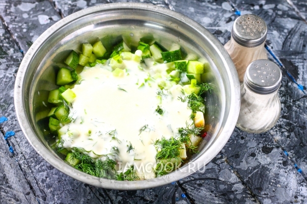 Влить сметану