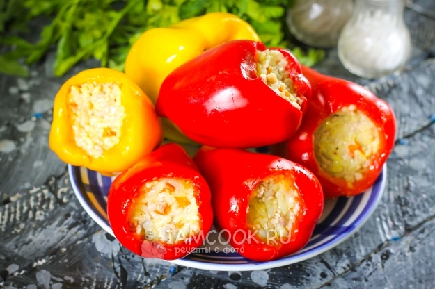 Нафаршировать перцы