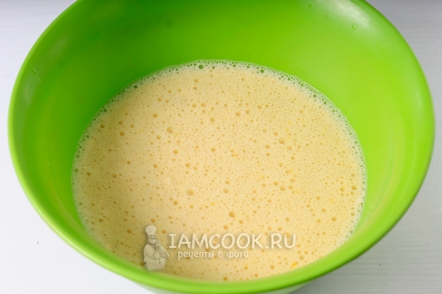 Взбить тесто венчиком