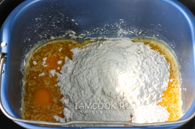 Всыпать муку