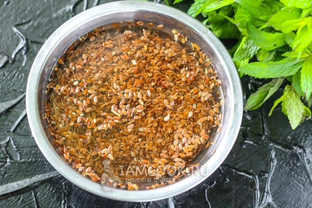 Замочить семена льна