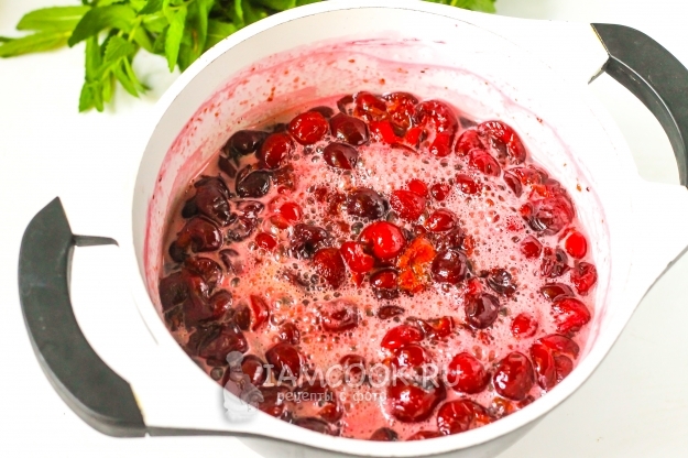 Проварить черешню