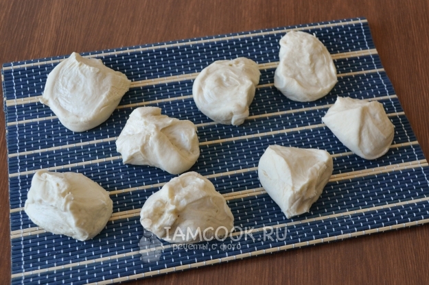 Разделить тесто на части