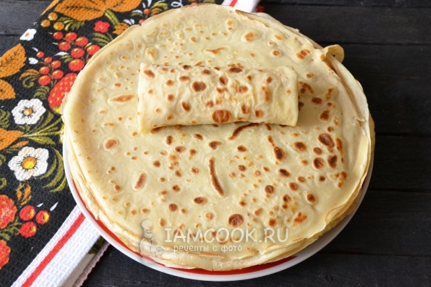 Завернуть начинку в блин