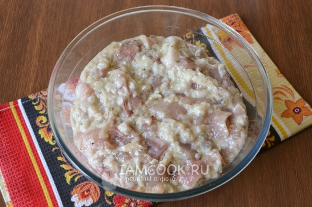 Размешать фарш