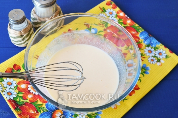 Всыпать соль и сахар