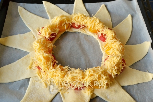 Посыпать сыром