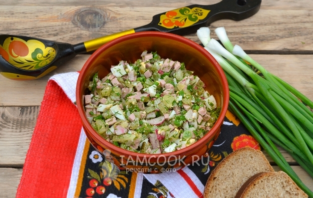 Размешать компоненты окрошки