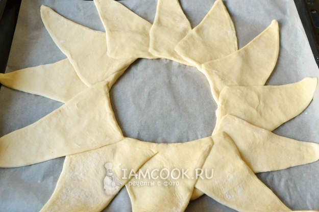 Выложить треугольнички по кругу