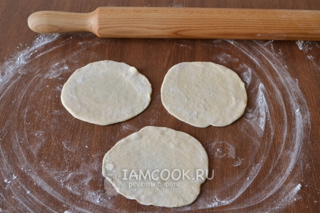 Раскатать тесто