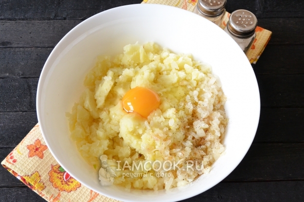 Добавить яйцо