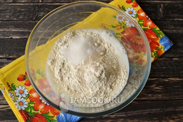Всыпать дрожжи и сахар