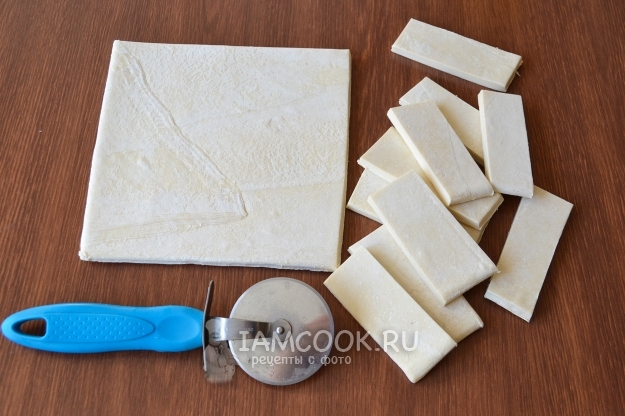 Порезать тесто