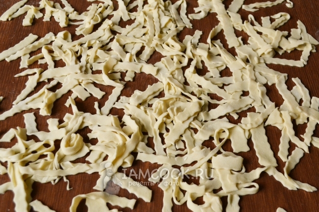 Фото домашней постной лапши