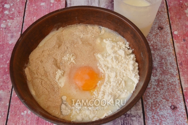 Влить молоко