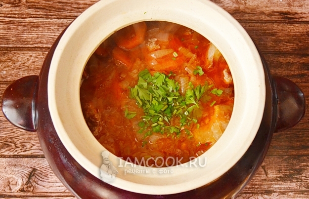 Положить зелень