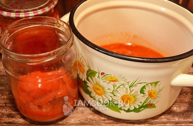 Положить лечо в банку