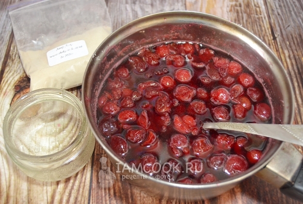 Добавить агар-агар к вишне