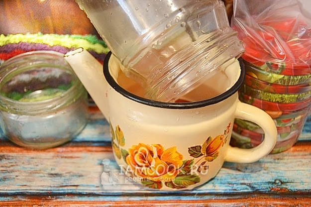 Простерилизовать банки