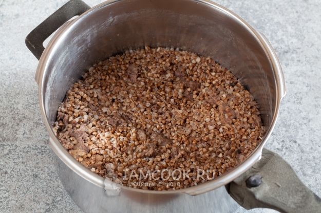 Фото гречки с тушенкой в скороварке